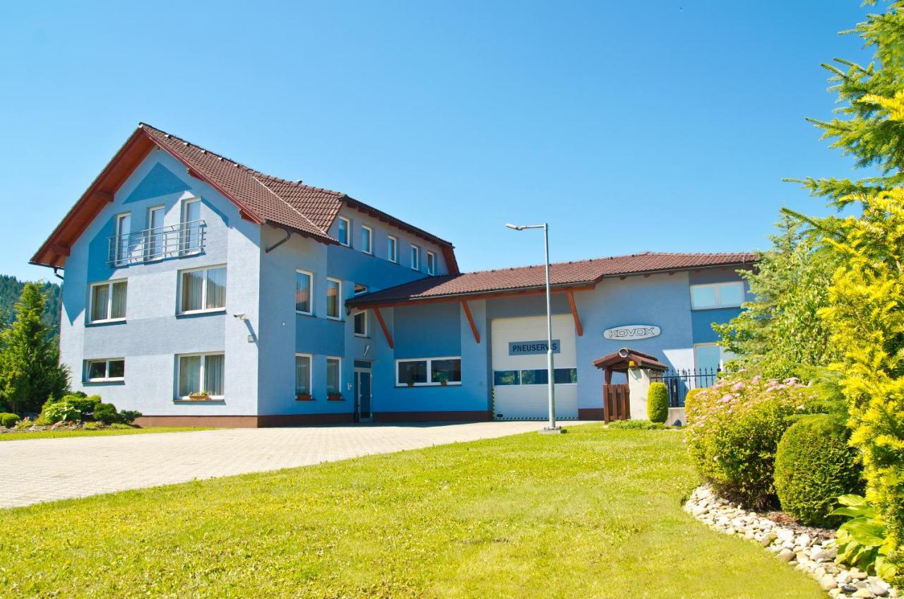 Penzion Kovox Staskov Exteriör bild