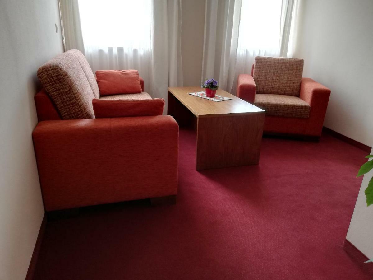 Penzion Kovox Staskov Exteriör bild